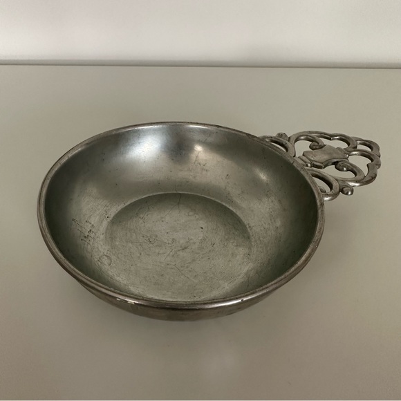 Royal Holland Daalderop Pewter Porringer Handled Silver Dish - Picture 6 of 6